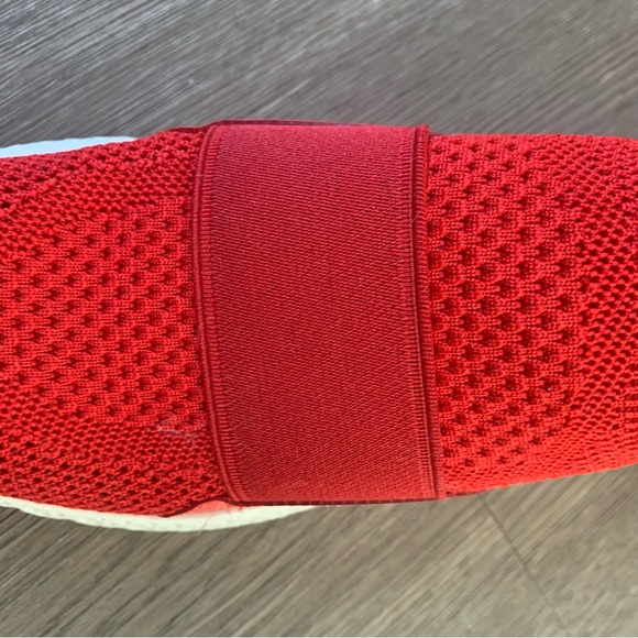 Steve Madden Red Ritz Slio On Sneakers - Picture 13 of 13